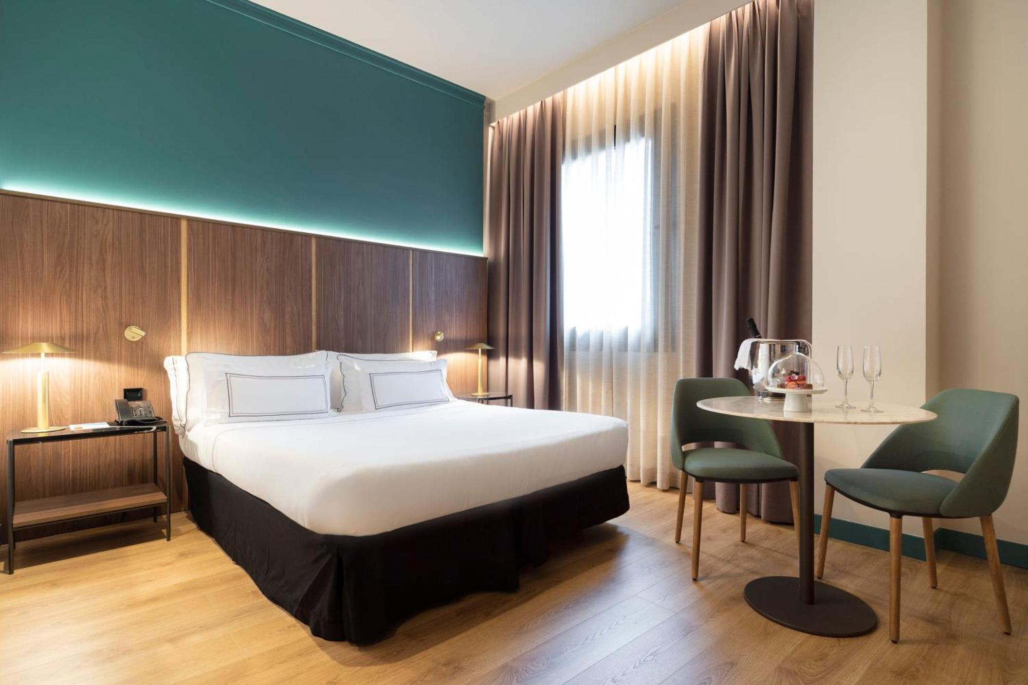 Premium Guestroom,1769490983:JPEG
